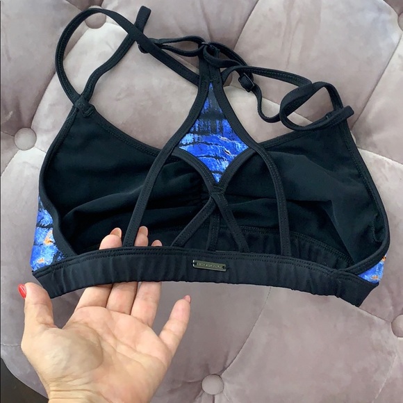 Top - Picture 2 of 2